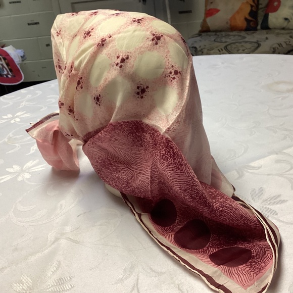 Silk scarf, vintage burgundy and pinks 30 x 30 - Picture 3 of 8